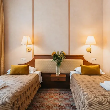 Rinno Hotel VNO